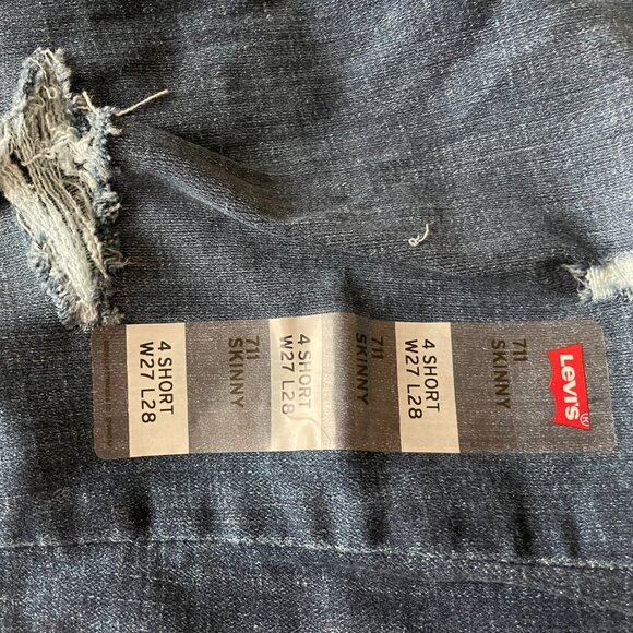 NEW. Women's Size 4 short, Levi's 711,  Distressed, Dark Wash, Hypersoft jeans. - Picture 7 of 15